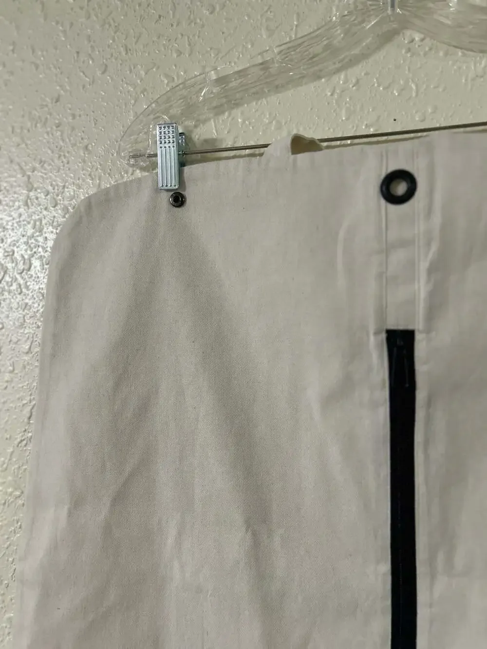 Octobre Éditions Canvas Garment Bag